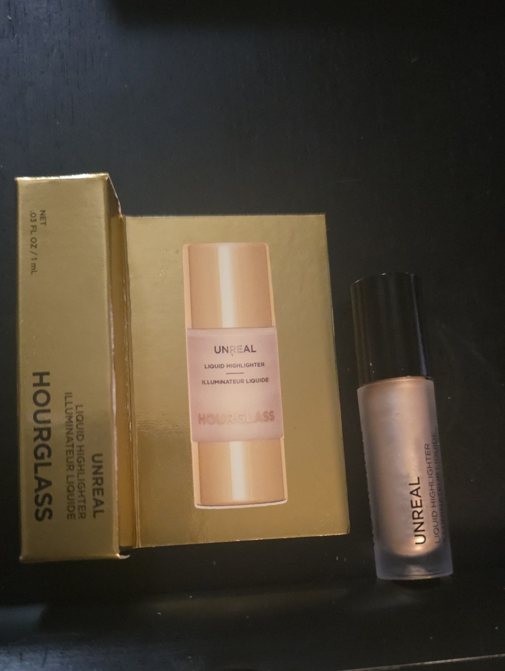 Hourglass Unreal Liquid Highlighter Liquid Highlighter Sample
